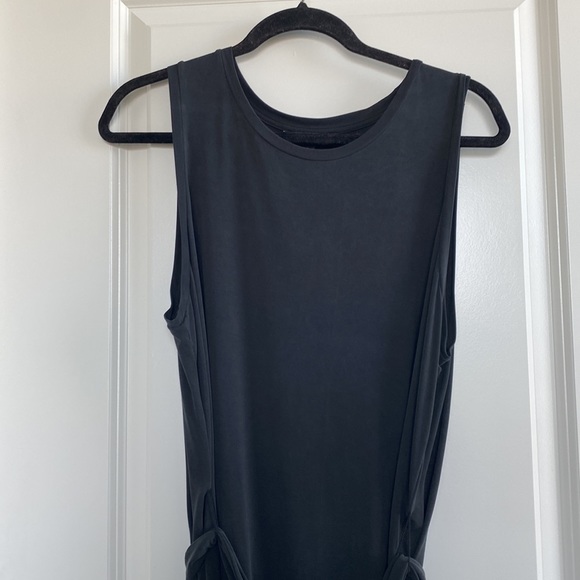 Banana Republic black dress - Picture 4 of 10